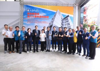 中市大台中醫師公會新館落成暨80週年慶-盧市長感謝攜手守護市民健康