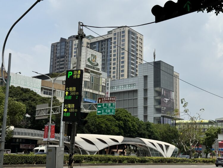停車時間更省！中市商圈、景點設置36處停車動態-車格資訊報你知