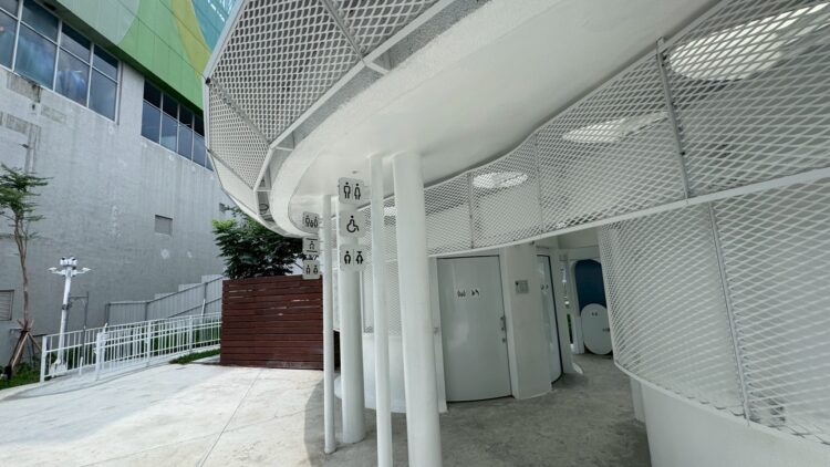 城市「親子小白宮」即將現身！-中市文心森林公園陽光公廁將於9月開放使用