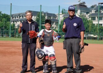全國社區學生棒球大賽中區賽事精彩開打-運動局長:帶動基層棒球運動發展
