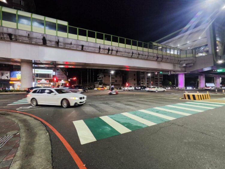 突發瞬間強降雨！文心路積水20分鐘消退-中市府：加速推動排水系統升級