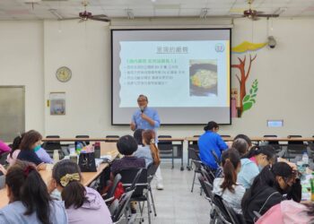 強化校園供餐品質 中市教育局攜手食安處舉辦廚工衛生研習