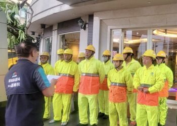 中市環保局馳援嘉義縣　風雨無阻助災後環境復原