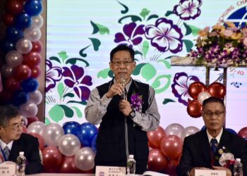 台中市大台中商業會第28屆會員代表大會-經發局長:感謝為台中經濟付出