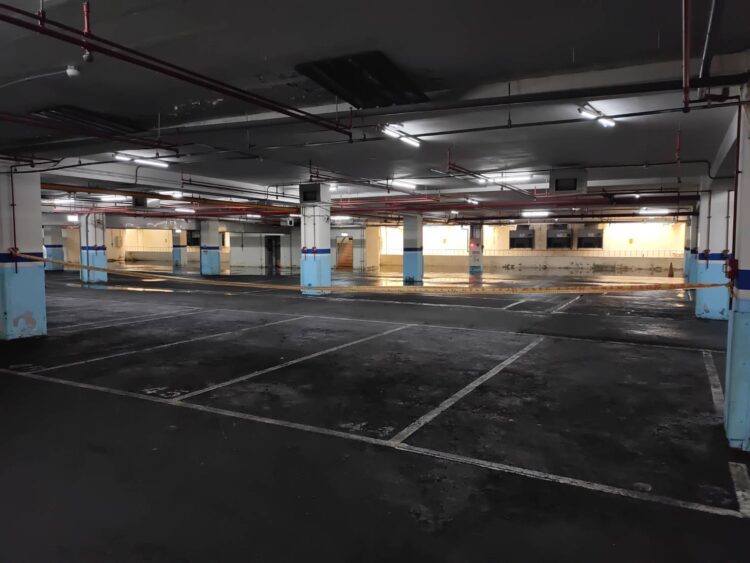中市大里運動公園地下停車場大雨積水　交通局立即啟動應變機制維護公共安全