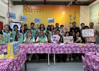 重測公私協力保存文史認同有感！中市地政士公會訪東勢地政所檔案展