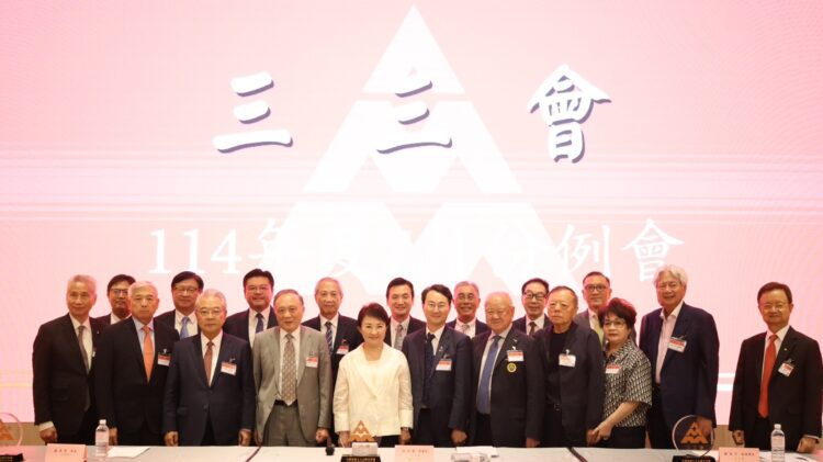 盧市長出席三三會例會-交流國際經貿局勢拚經濟心法