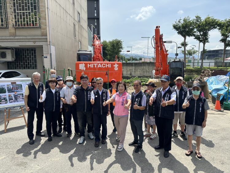 北屯潭子交通路網年底縫合！-建設局長視察敦富八、九街開闢工程