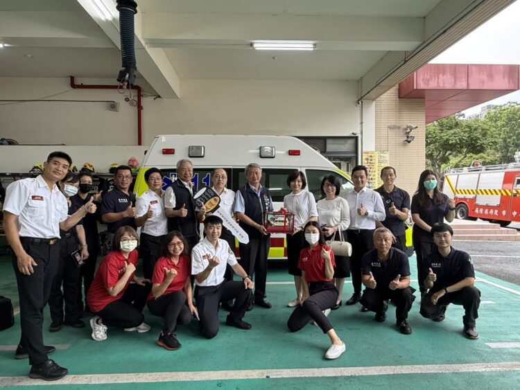 助力消防救護-寶禎建設捐贈救護車與器材提升市民安全