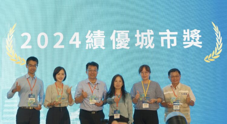 獲交通部肯定-打造藍天白雲城市！中市公車電動化將突破4成