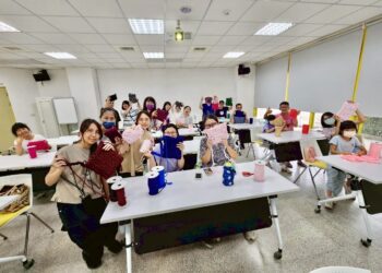 行動落實環保減塑！中市動保處辦手作毛孩提袋課程推永續