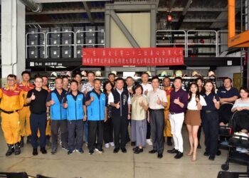 提升救援能量-22位善心人士捐贈中市消防救災裝備器材