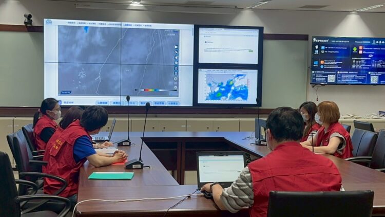 徹夜守護即時搶通-中市建設局持續開設災害應變中心守護市民安全