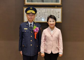 中市新卸任警察局長布達交接-盧市長期勉再現佳績