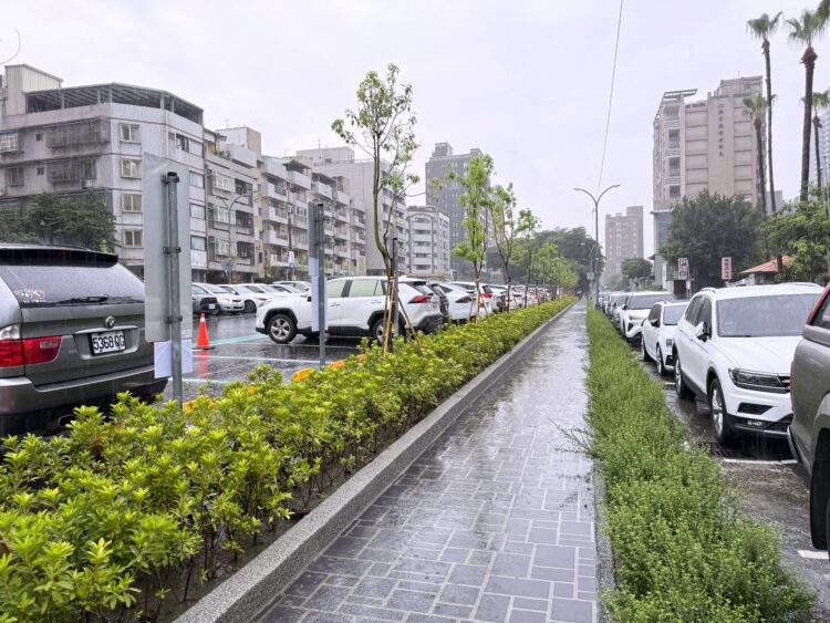 打造綠意新視野！中市崇德拖吊場、土庫停車場景觀美化市容升級