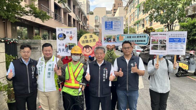 防汛升級「溝通無礙」！中市環保局出動清溝神器-內視鏡助攻排水暢通