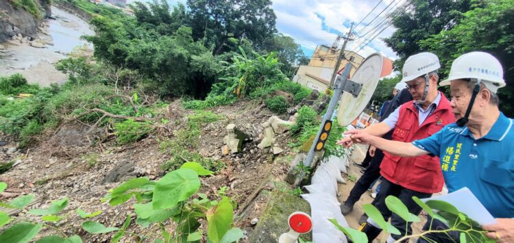 防颱進入最高戒備！-中市建設局長深入災點督導復建進度