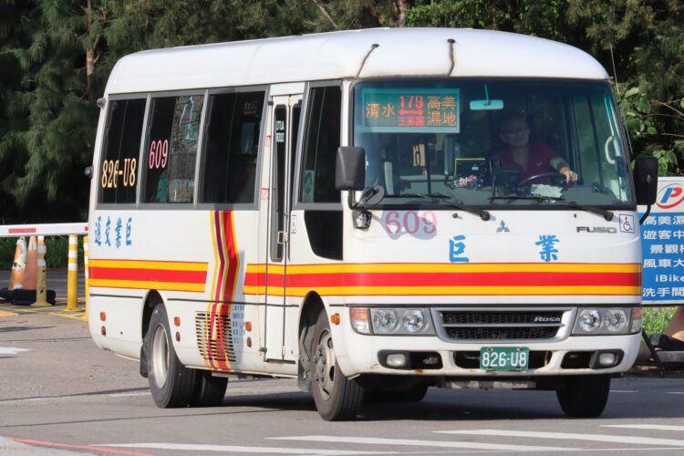 怎麼到台中海洋館？公車7線齊發-看企鵝暢遊海線人氣景點