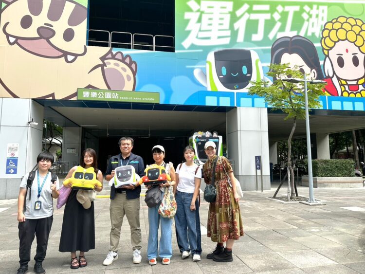 中捷霹靂主題車站名揚國際！-日本鐵道迷跨海朝聖