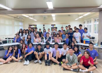 美語說客家、潮舞展創意！中市客委會表揚「台中市各高中客家采風教育服務工作坊」成員