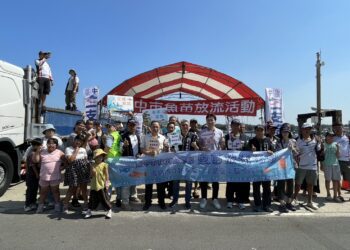 復育海洋新希望-中市農業局舉辦魚苗放流活動-永續台中藍海岸