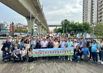 見證自行車跨橋創新工法與生態典範！-內政部組團觀摩台中「綠空廊道」