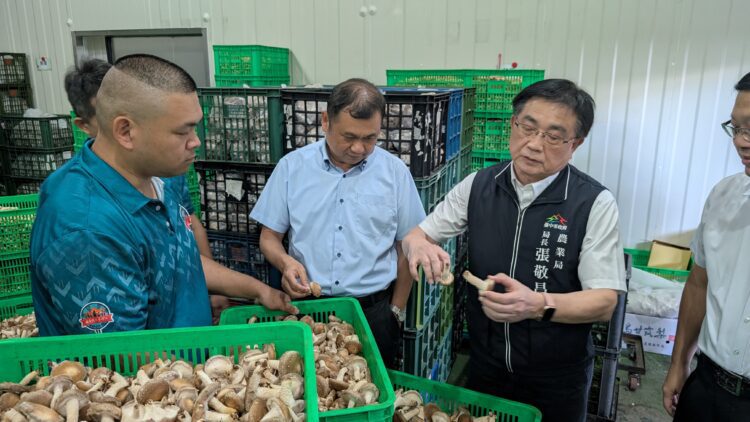 中市雙獲114年全國十大績優農業產銷班-農業局長致贈紅榜祝賀!