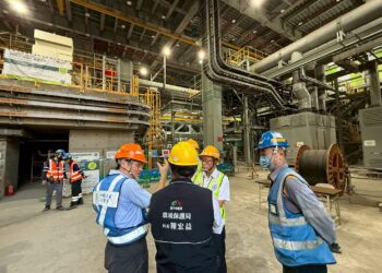 中市環保局長親率隊現勘中火燃氣機組-要求台電全面停機嚴格檢查