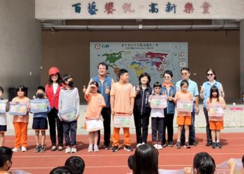 中市教育局今辦校園務實防震演練-強化師生地震災害應變處理能力