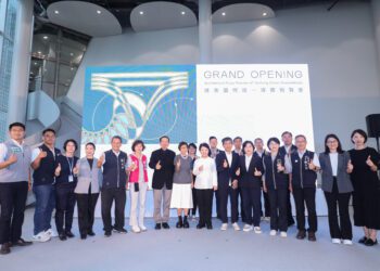台中綠美圖開館倒數！盧市長攜手妹島和世、西澤立衛搶先開箱：獻給市民的世界級地標