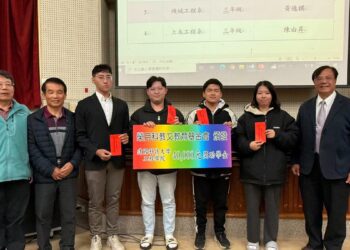 榮月科教文教育基金會捐助獎助學金 鼓勵清寒學生奮發向上