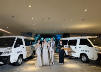 傳遞愛心能量 品茉兒公司捐贈2輛復康巴士助台中身障朋友行的無礙