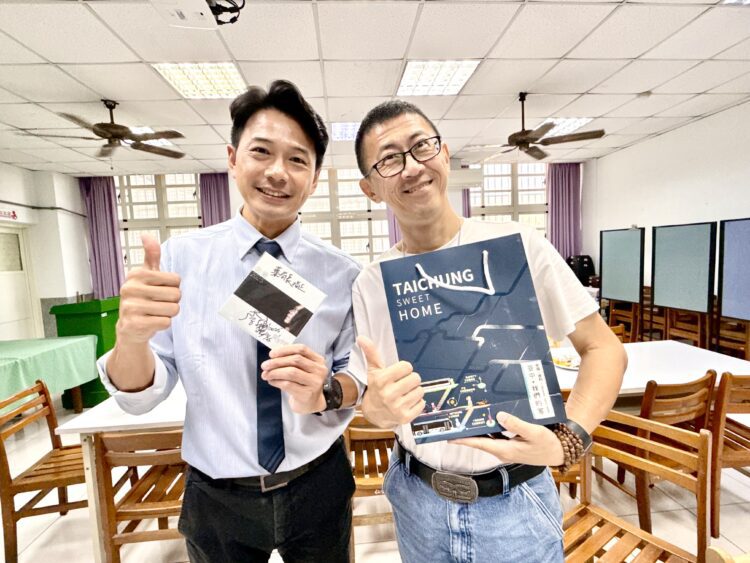 歌手李驥愛上台中公車日常-交通局長推「台中go」暢行城市