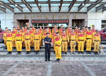 台中特搜隊堅守花蓮到最後一刻-平安返抵台中