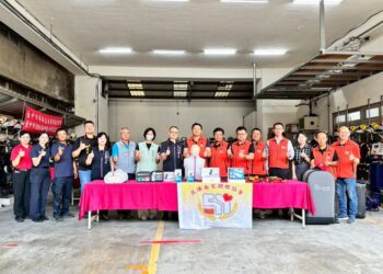 昇揚基金關懷協會熱心公益力挺消防-捐贈中市消防救災救護器材