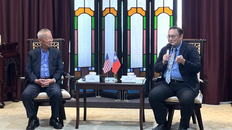 美國北德州布蘭諾台灣同鄉聯誼會拜會中市府-鄭副市長歡迎僑胞回家