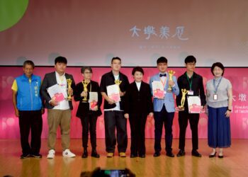第30屆大墩美展大墩獎得主揭曉-盧市長：打造大墩美展為台中藝術品牌！