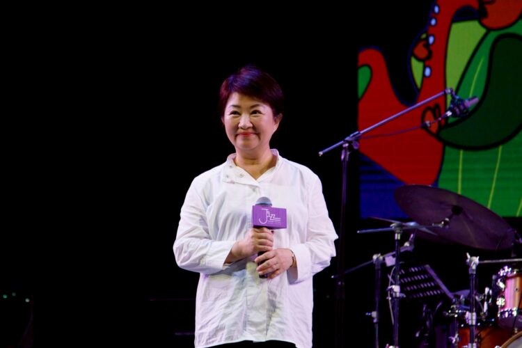 「台中爵士音樂節」迎來第21屆盛典-15國陣容「人聲」饗宴-盧市長旋風式致詞：let’s-jazz-together！