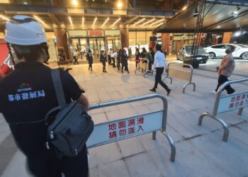 風力強大致台中新光三越玻璃破損-市府都發局：依規列管限期改善否則得連續罰鍰