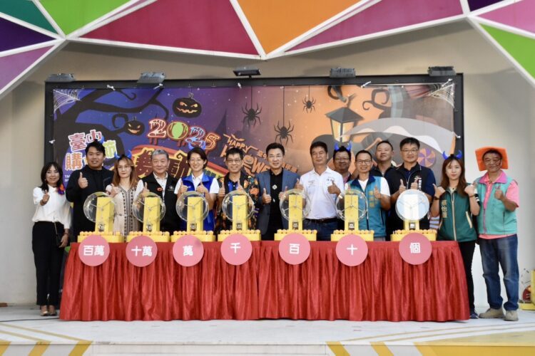好「孕」超強!豐原萬聖嘉年華、台中購物節首抽-馬尼拉來回機票中獎者驚喜出爐