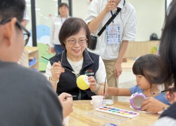 歷史建築裡的童年新章　台中霧峰親子館溫馨開幕-賴副市長：享有友善育兒資源