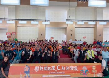老當益壯！中市c據點成果發表會「樂齡動起來•c點笑開懷」長者齊聚一堂-展現青春活力