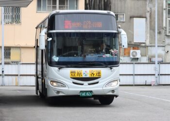完善原民社區公共運輸路網-11/3公車「266繞2」駛入和平雅比斯部落