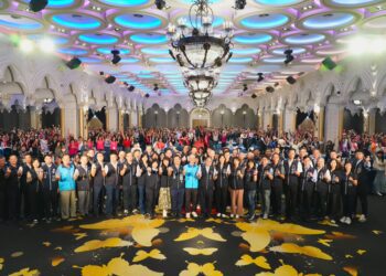 從青春到白髮都閃耀！中市府表揚216位民政志工-民政局長：感謝共創城市幸福力