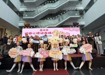 中市推動校園心理健康與生命教育-「麻吉貓」入校園貼心陪伴孩子