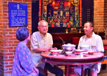 台中客家志工化身舞台劇職人！《芋見花香》演繹山城四代情緣