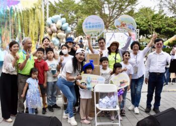 千人席地慢活野餐！台中神岡豐洲公園野餐日結合七主題、草地學堂度秋日時光
