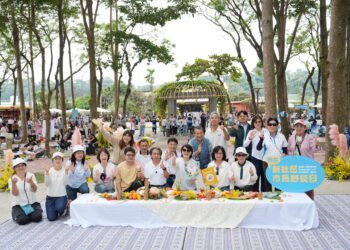 文化系森林野餐借書喝咖啡-中市新社區親子派對千人幸福同饗