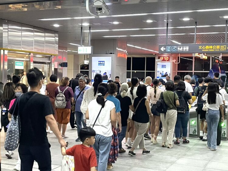 中捷10月運量衝破155萬人次-全線與12站創歷史新高