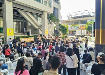 接駁、逛街、看表演一站式享受！-豐原轉運中心串起花毯節最熱打卡點